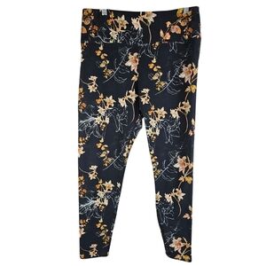 Soft Surroundings Black Floral Cropped Leggings In L